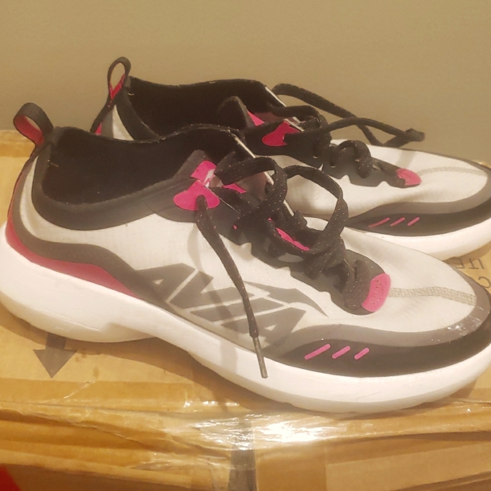 Women's/Girls cross trainer sneakers